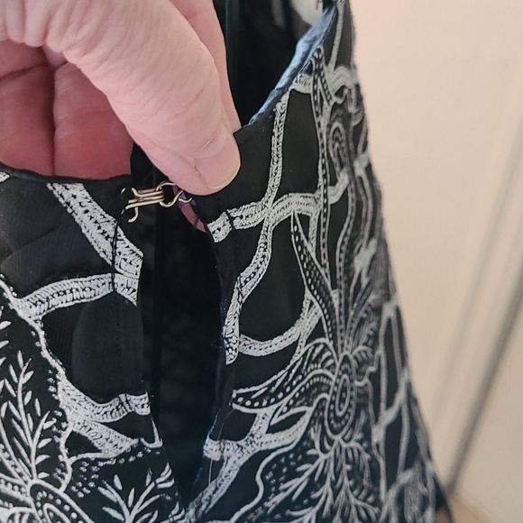 Skirt - Picture 3 of 5